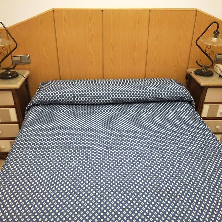 Hostal Maria Ronda Madrid Dış mekan fotoğraf