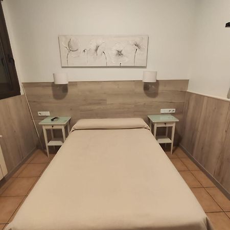 Hostal Maria Ronda Madrid Dış mekan fotoğraf