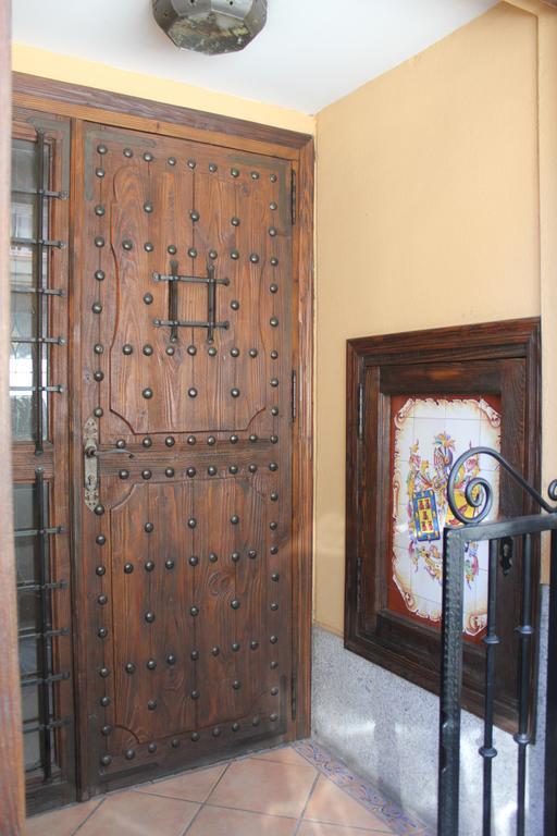 Hostal Maria Ronda Madrid Dış mekan fotoğraf