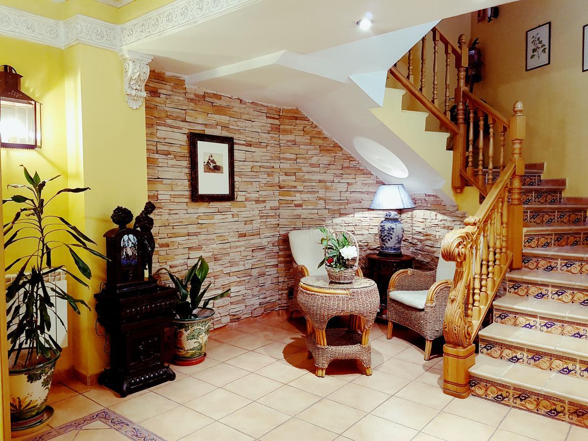 Hostal Maria Ronda Madrid Dış mekan fotoğraf